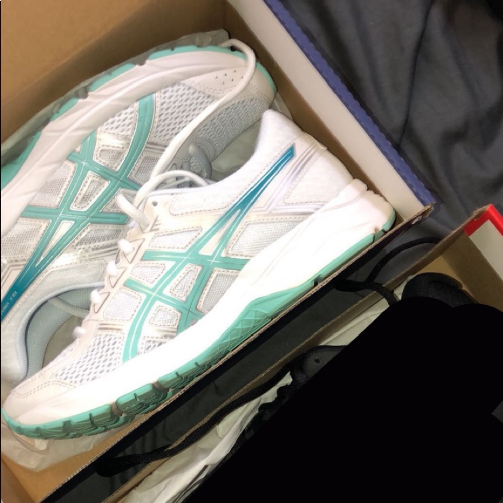 white & blue asics